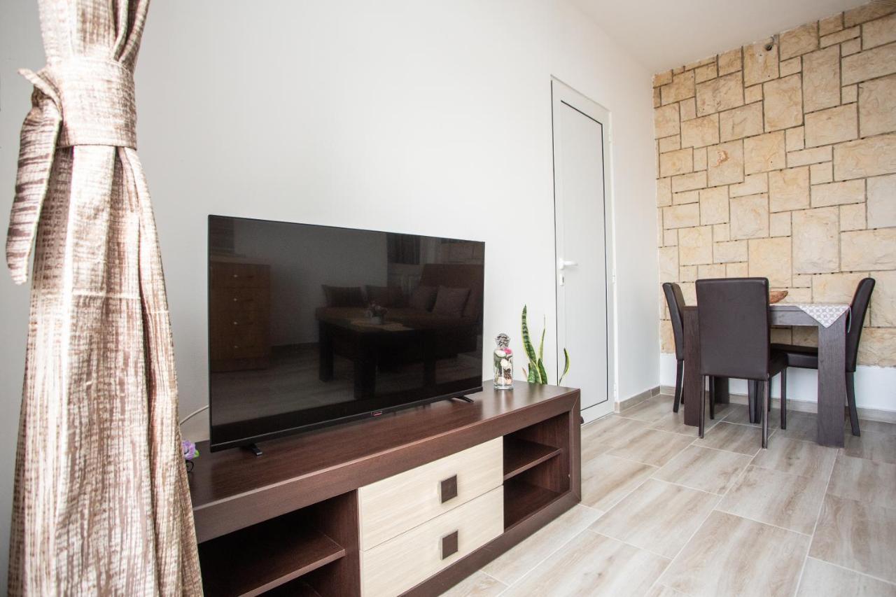 Apartments Jelena Ulcinj Extérieur photo